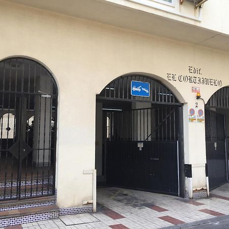 El Cortijuelo. Magnificent Triplex Terraced House With Rooftop Of 18M2, Overlooking The Sea. Parking Torremolinos Exterior foto