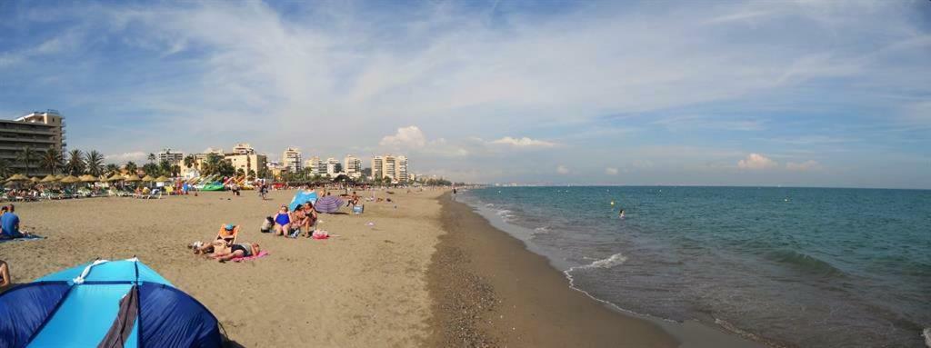 El Cortijuelo. Magnificent Triplex Terraced House With Rooftop Of 18M2, Overlooking The Sea. Parking Torremolinos Exterior foto